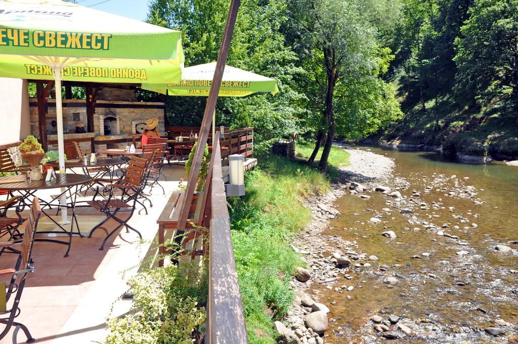 Семеен Хотел Федора Ribarica Exterior photo